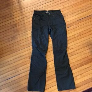 Duluth trading co womens nylon hiking pants